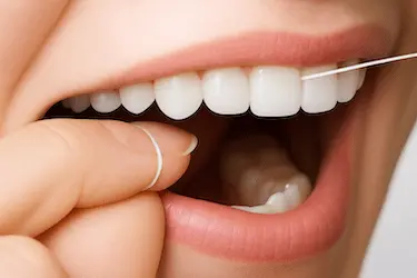Recomendaciones de higiene oral para prevenir el mal aliento y mantener la boca sana