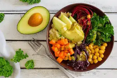 Alimentos recomendados para prevenir la sensibilidad dental y proteger el esmalte