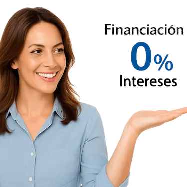 Paciente informándose sobre financiación de tratamientos dentales en la clínica de Murcia