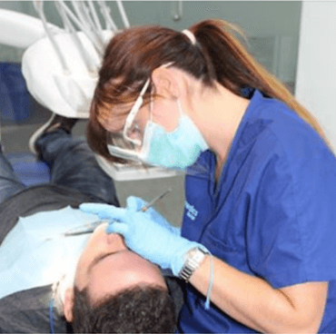  ¿Buscas un buen periodoncista? - Clínica dental Dr. Ferrer | Madrid