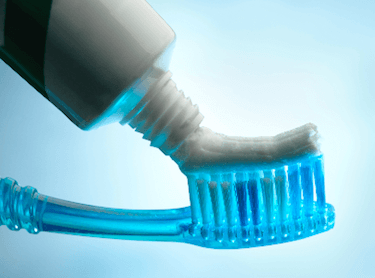 recomendaciones de higiene dental con ortodoncia cepillo de dientes