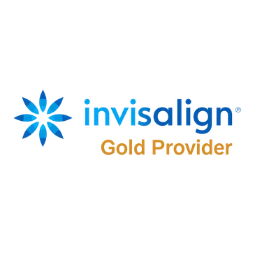Logo con certificado oficial Invisalign Gold Provider en clínica dental en Madrid